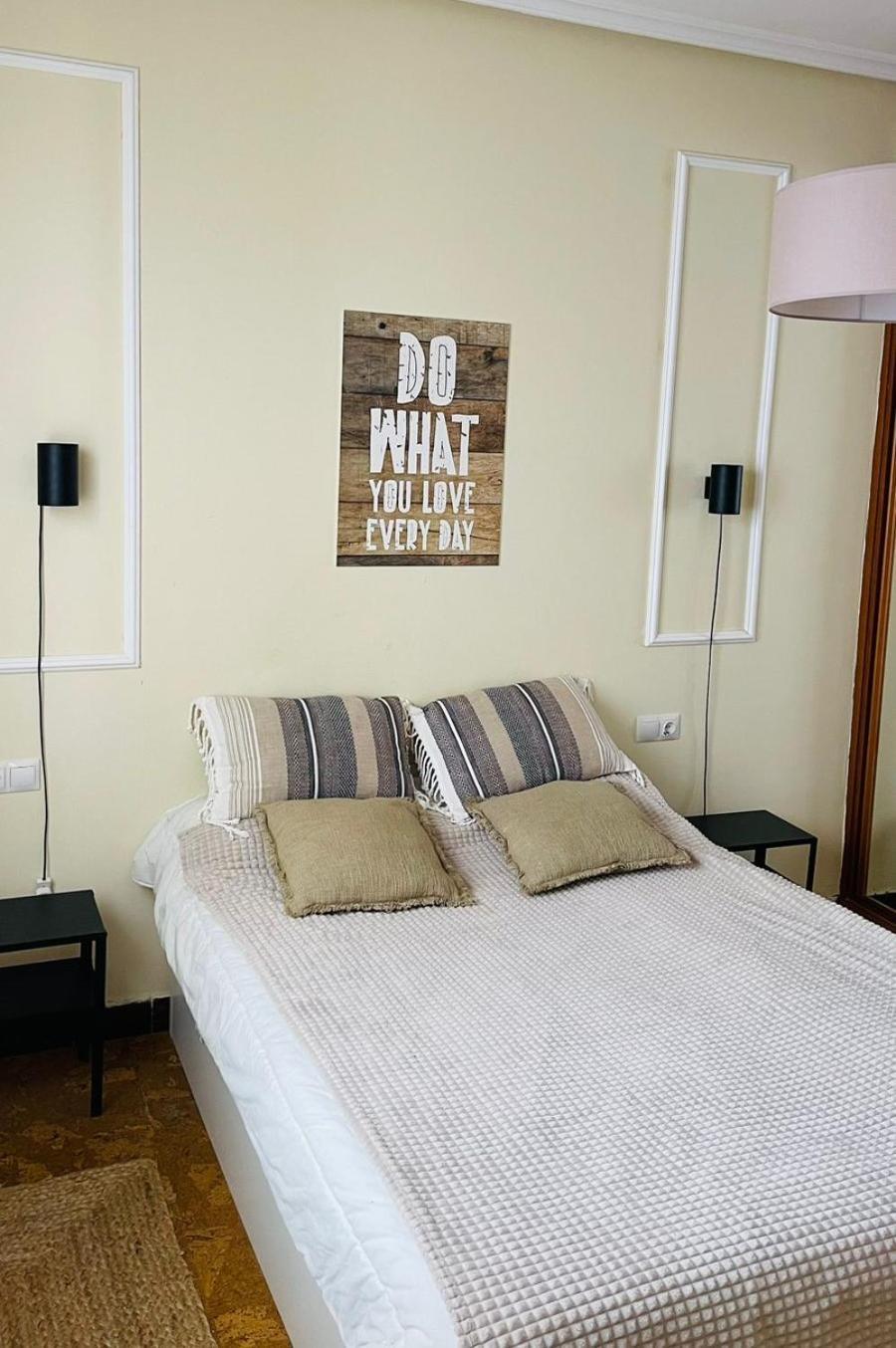 גיחון Amplio Apartamento Con Dos Patios מראה חיצוני תמונה