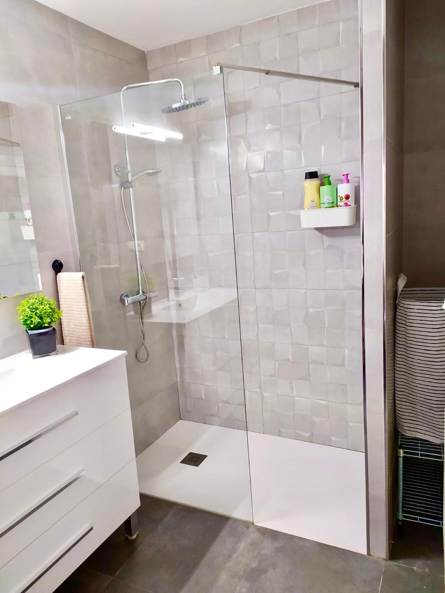 גיחון Amplio Apartamento Con Dos Patios מראה חיצוני תמונה